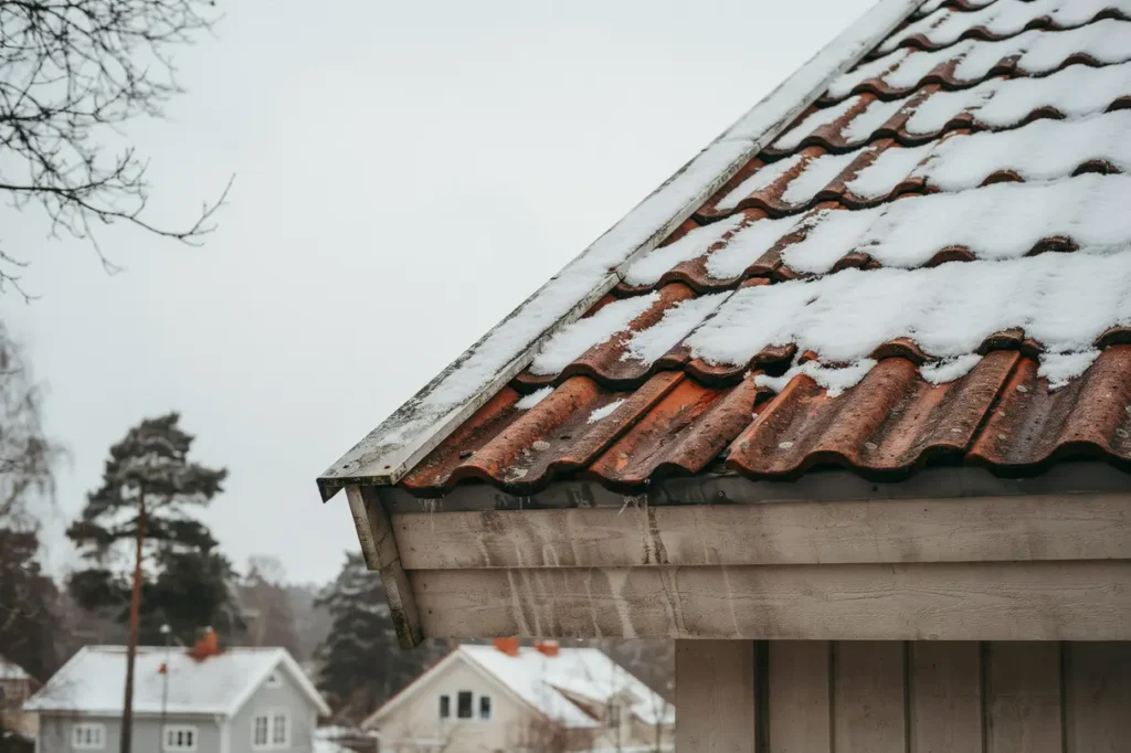 tecken p d lig takventilation s undviker du kondens m gel och on diga v rmef rluster